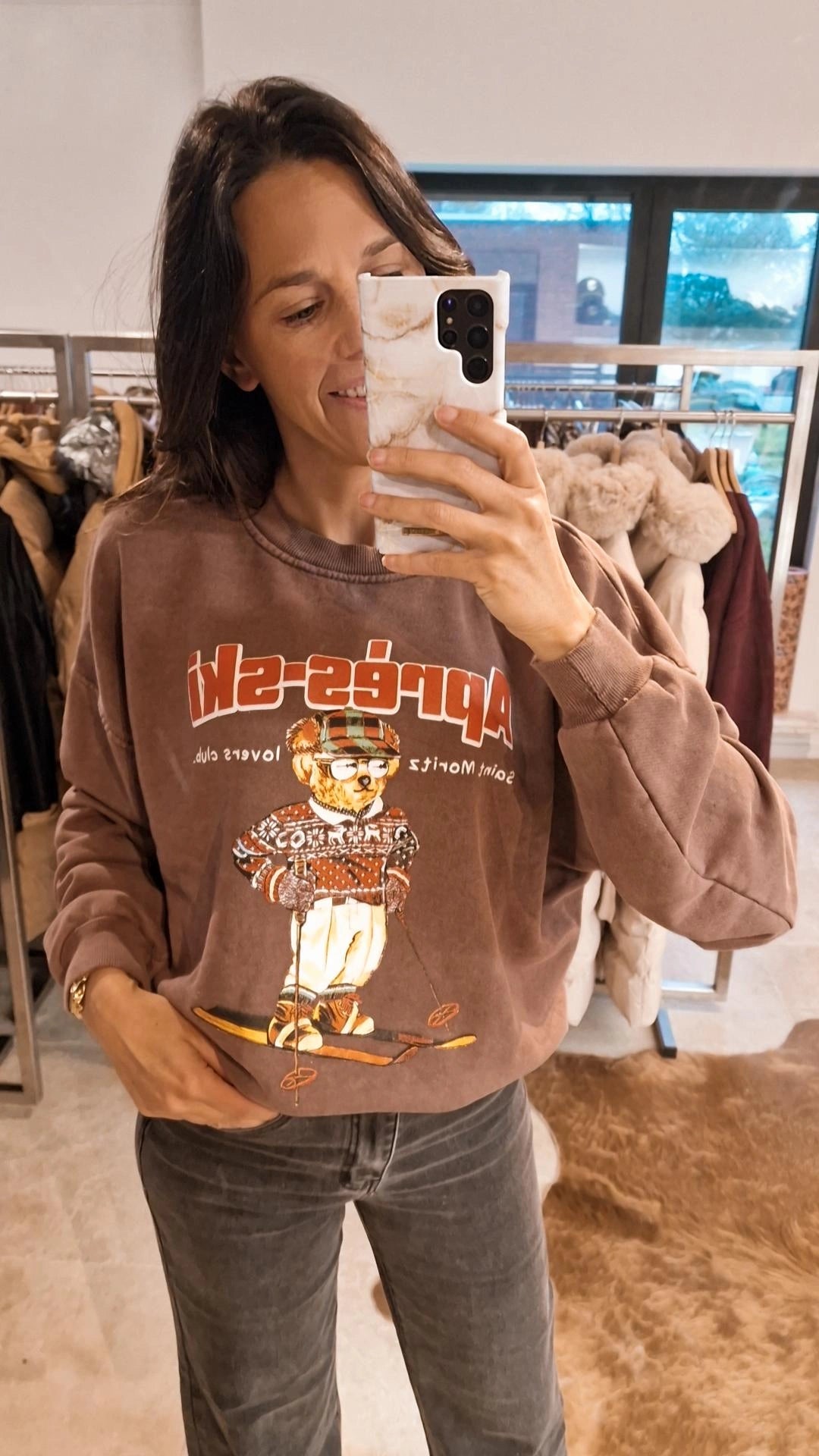 TARI Sweater