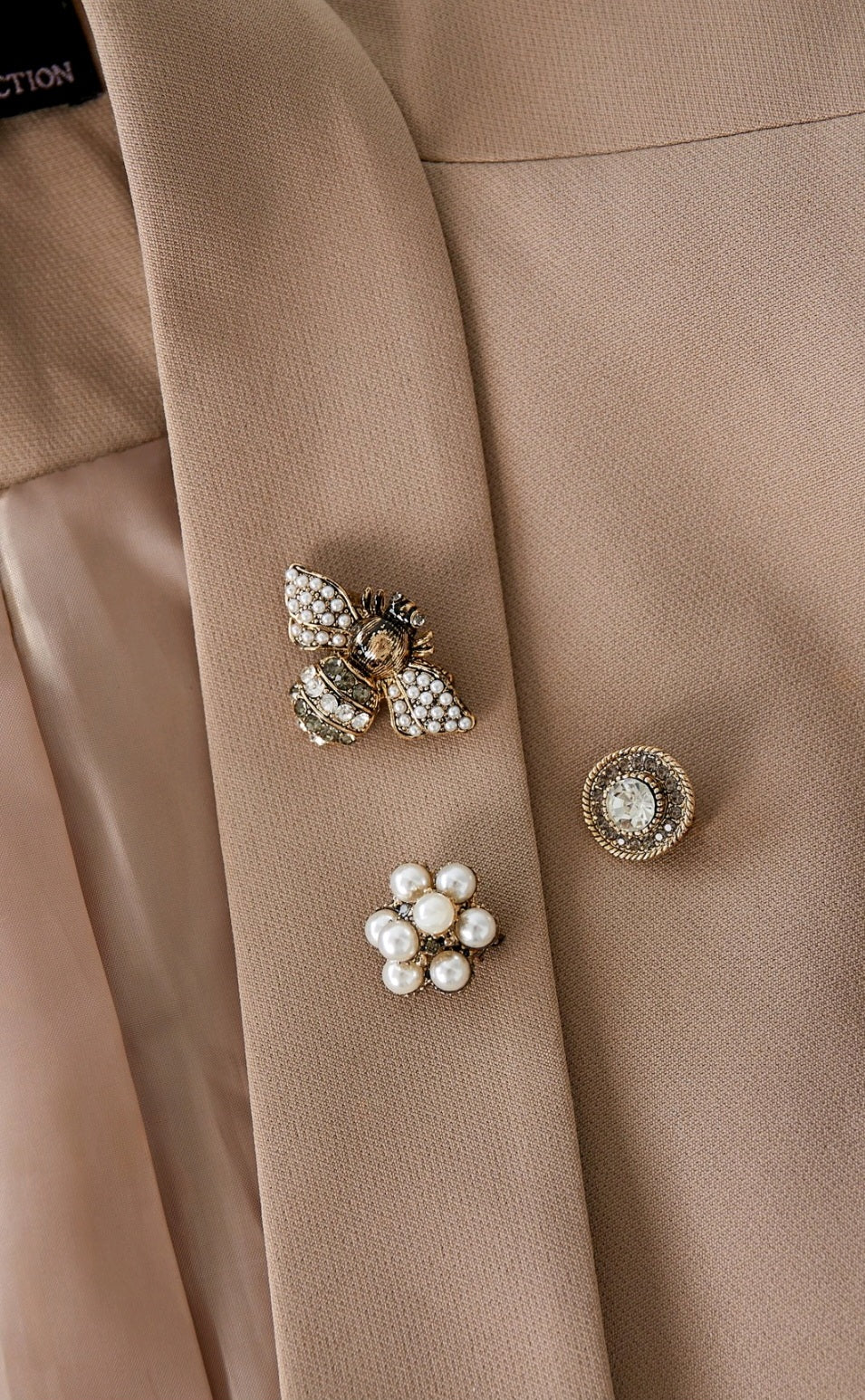 Broches €14,95